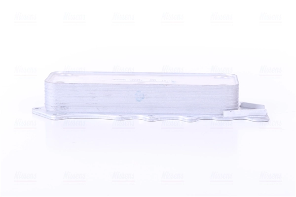 Radiador de aceite debajo del filtro Nissens 90784 precio, desde 49,09 EUR