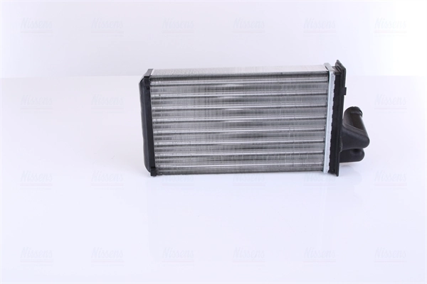 Radiador de calefacción Nissens 72984 precio, desde 29,90 EUR