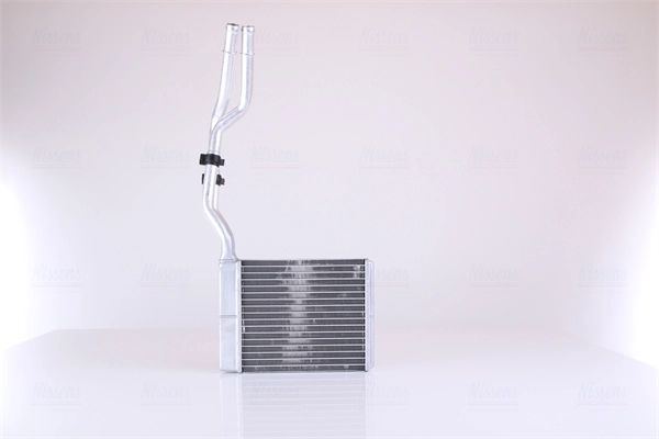 Radiador de calefacción Nissens 71774 precio, desde 61,33 EUR