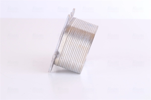 Comprar 90681 Nissens Radiador de aceite debajo del filtro