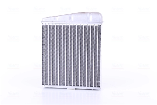 Radiador de calefacción Nissens 70228 precio, desde 37,36 EUR