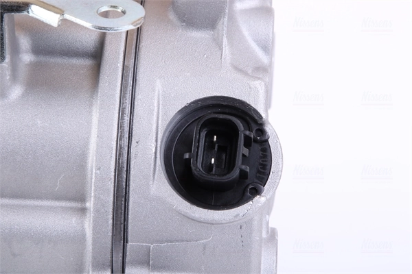 Compresor de aire acondicionado 890808 Nissens