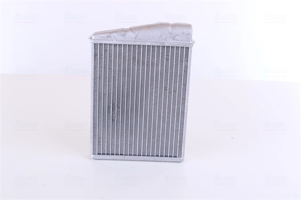 Radiador de calefacción Nissens 72046 precio, desde 59,94 EUR