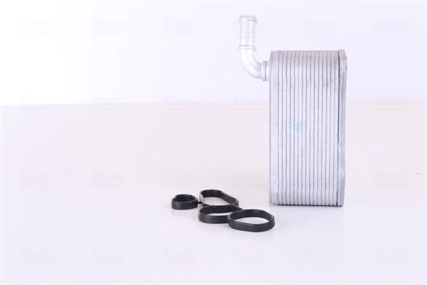 90660 Nissens Radiador de aceite debajo del filtro