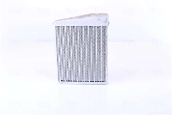Radiador de calefacción Nissens 70807 precio, desde 40,42 EUR