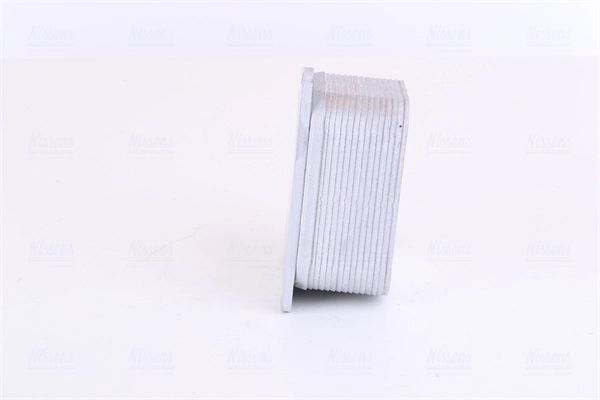 Comprar 90824 Nissens Radiador de aceite debajo del filtro