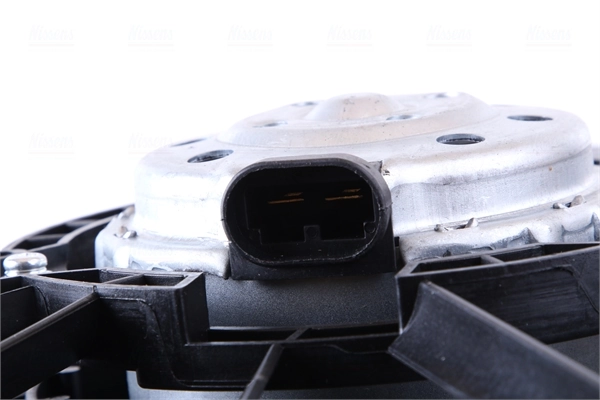 Difusor del radiador del aire acondicionado con ventilador y motor 7700428659 Nissan/Infiniti
