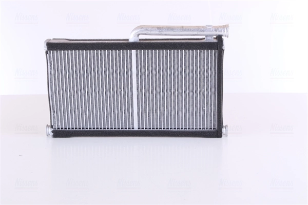 Radiador de calefacción Nissens 70233 precio, desde 76,28 EUR