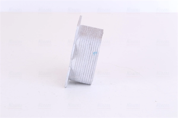 90740 Nissens Radiador de aceite debajo del filtro
