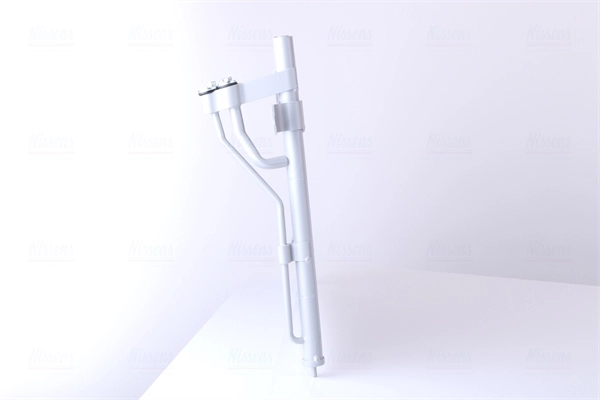 Condensador aire acondicionado 94647 Nissens