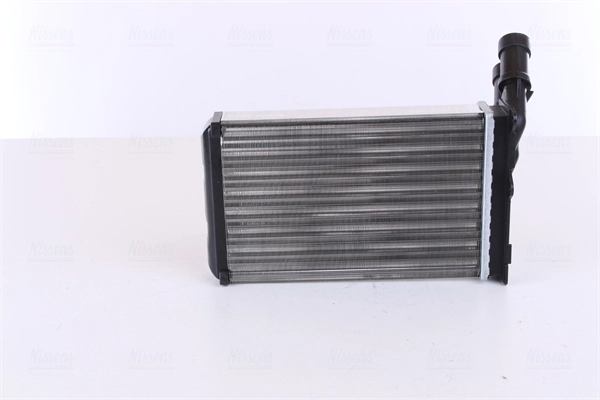 Radiador de calefacción Nissens 71156 precio, desde 22,83 EUR