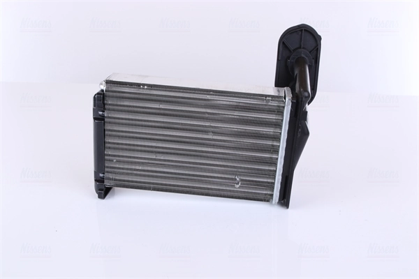 Radiador de calefacción Nissens 73850 precio, desde 18,49 EUR