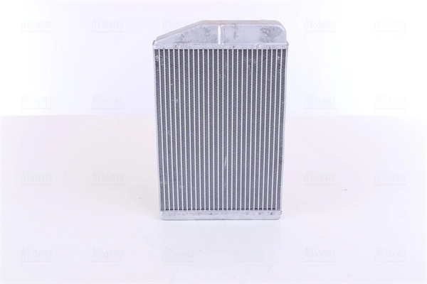 Radiador de calefacción Nissens 73989 precio, desde 52,44 EUR