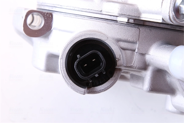 Compresor de aire acondicionado 890805 Nissens