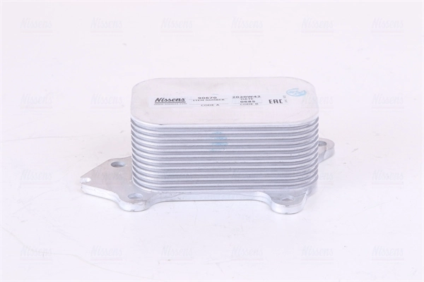 Radiador de aceite debajo del filtro Nissens 90670
