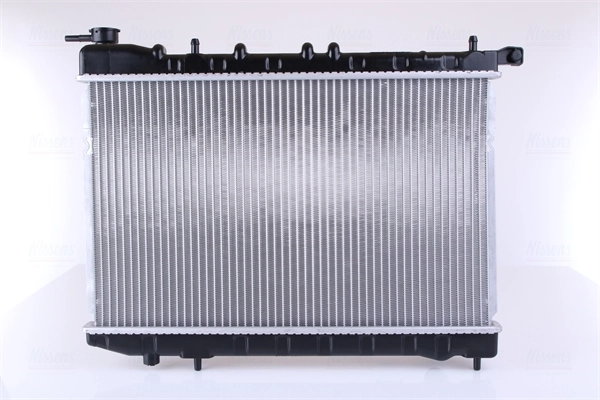 Radiador de água Nissan Sunny III