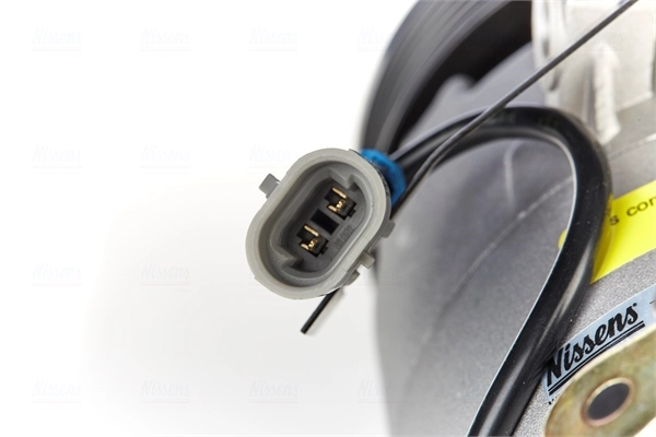 Compresor de aire acondicionado 89215 Nissens