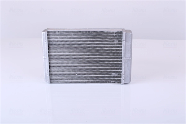 Radiador de calefacción Nissens 77610 precio, desde 56,76 EUR