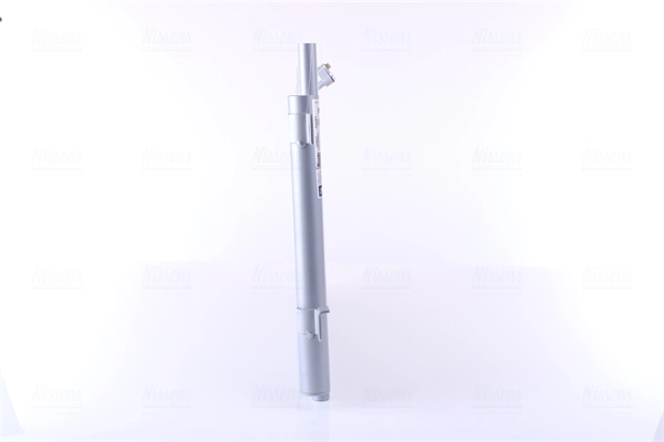 Condensador aire acondicionado 940067 Nissens