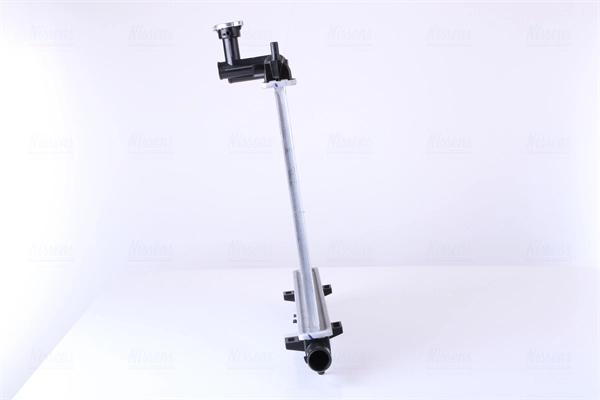 Comprar 675023 Nissens Radiador de auto