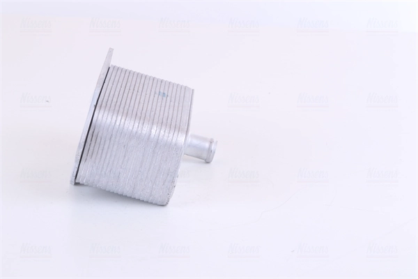 90905 Nissens Radiador de aceite debajo del filtro