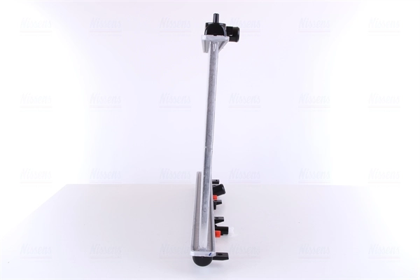 Comprar 68106 Nissens Radiador de auto