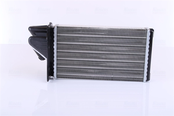 Radiador de calefacción Nissens 73368 precio, desde 30,96 EUR