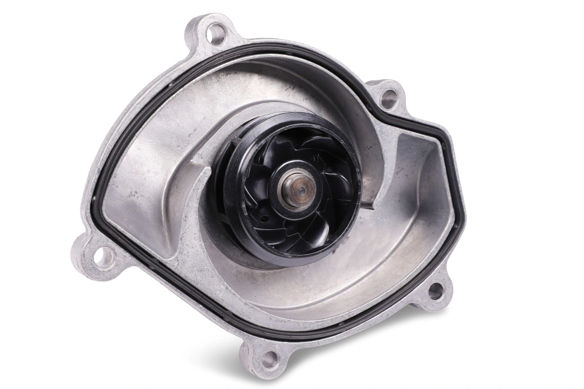 P690 Hepu Bomba refrigerante coche