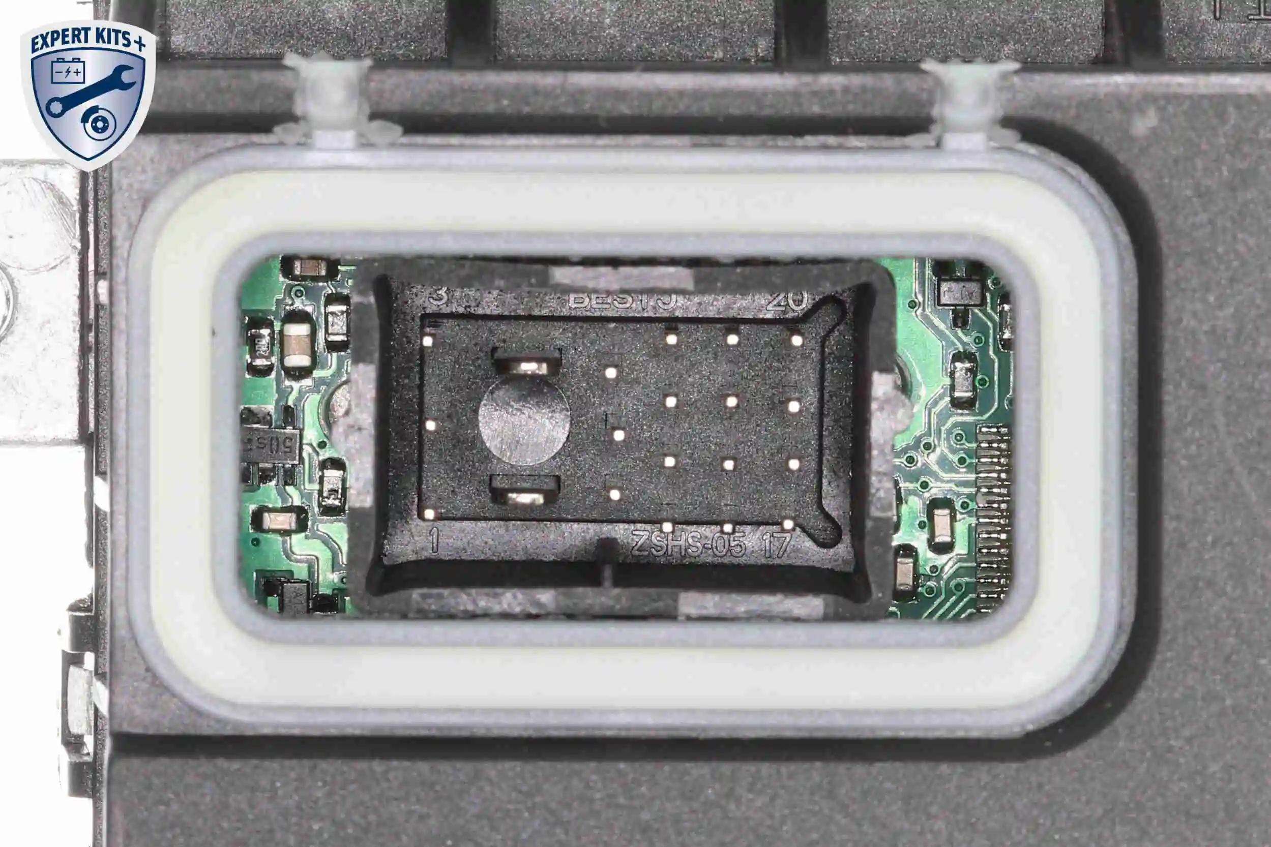V20730179 Vemo