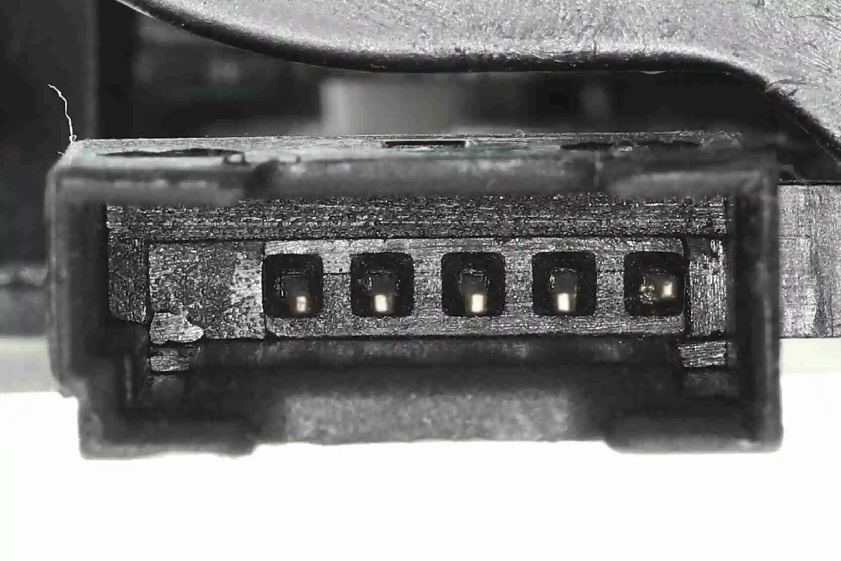 Cerradura de portón trasero Vemo V20850070 precio, desde 107,45 EUR