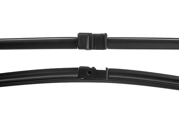 Escobillas de limpiaparabrisas delanteras Peugeot/Citroen 1682775480