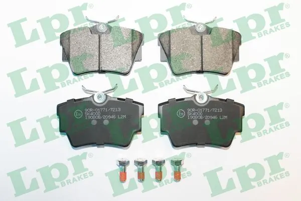 05P946 LPR Pastillas freno traseras