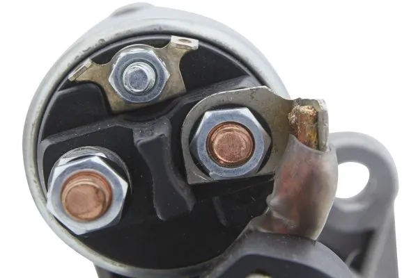 Motor de arranque 8EA011611721 HELLA