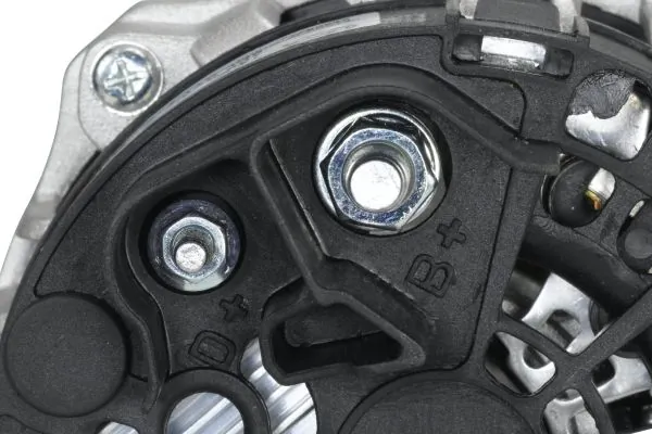 Alternador 8EL011712901 HELLA