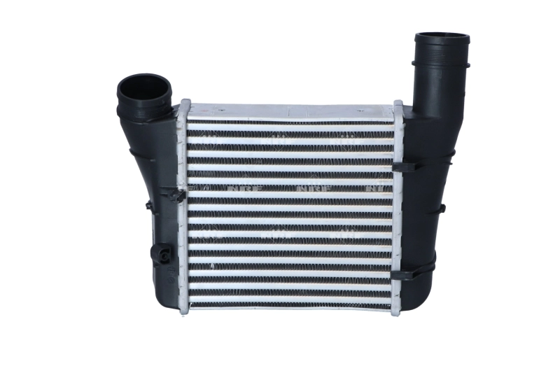 Radiador de aire de admisión NRF 30148A precio, desde 93,08 EUR
