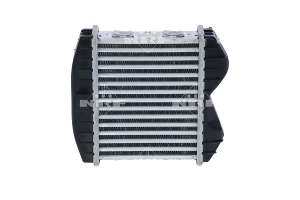 Intercooler 818366 VALEO