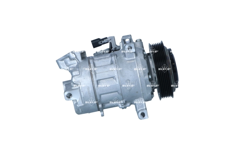 Compresor de aire acondicionado 926004PB0A Renault (RVI)