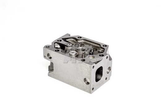 Culata de motor MAN 51031016824