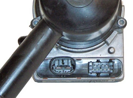 Bomba de dirección hidráulica AND 33145213