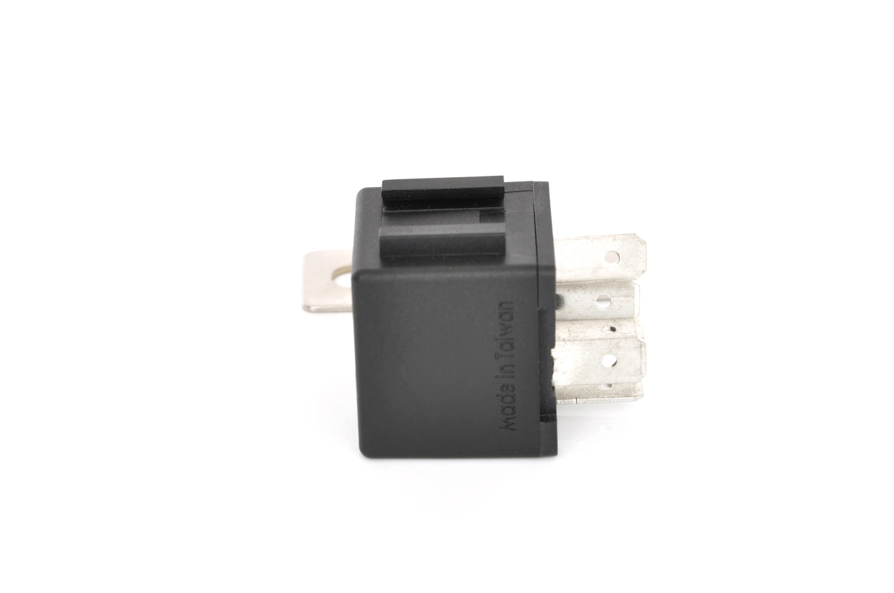 Relé eléctrico multifuncional Bosch 0986AH0613 precio, desde 4,15 EUR