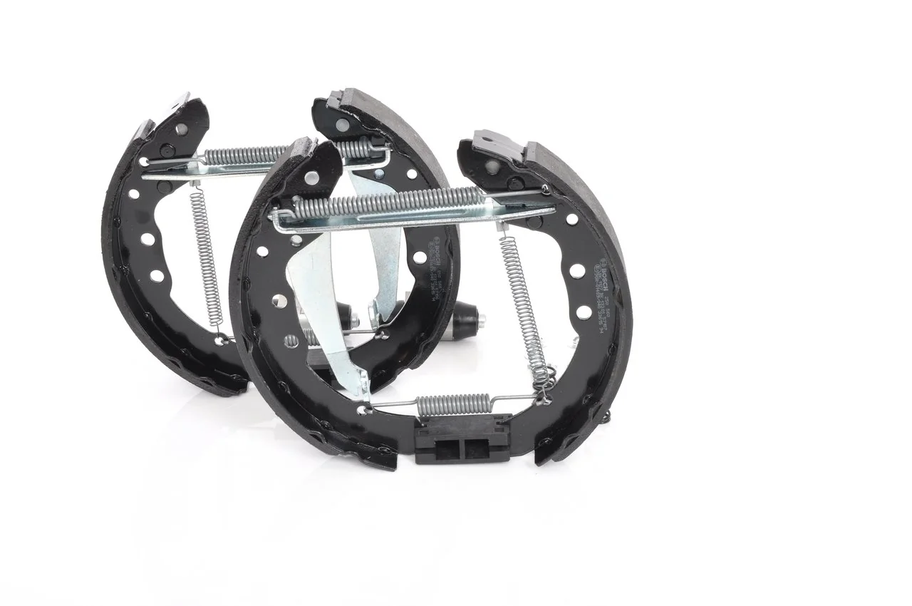 Comprar 0204114634 Bosch Kit de frenos de tambor, con cilindros, completo