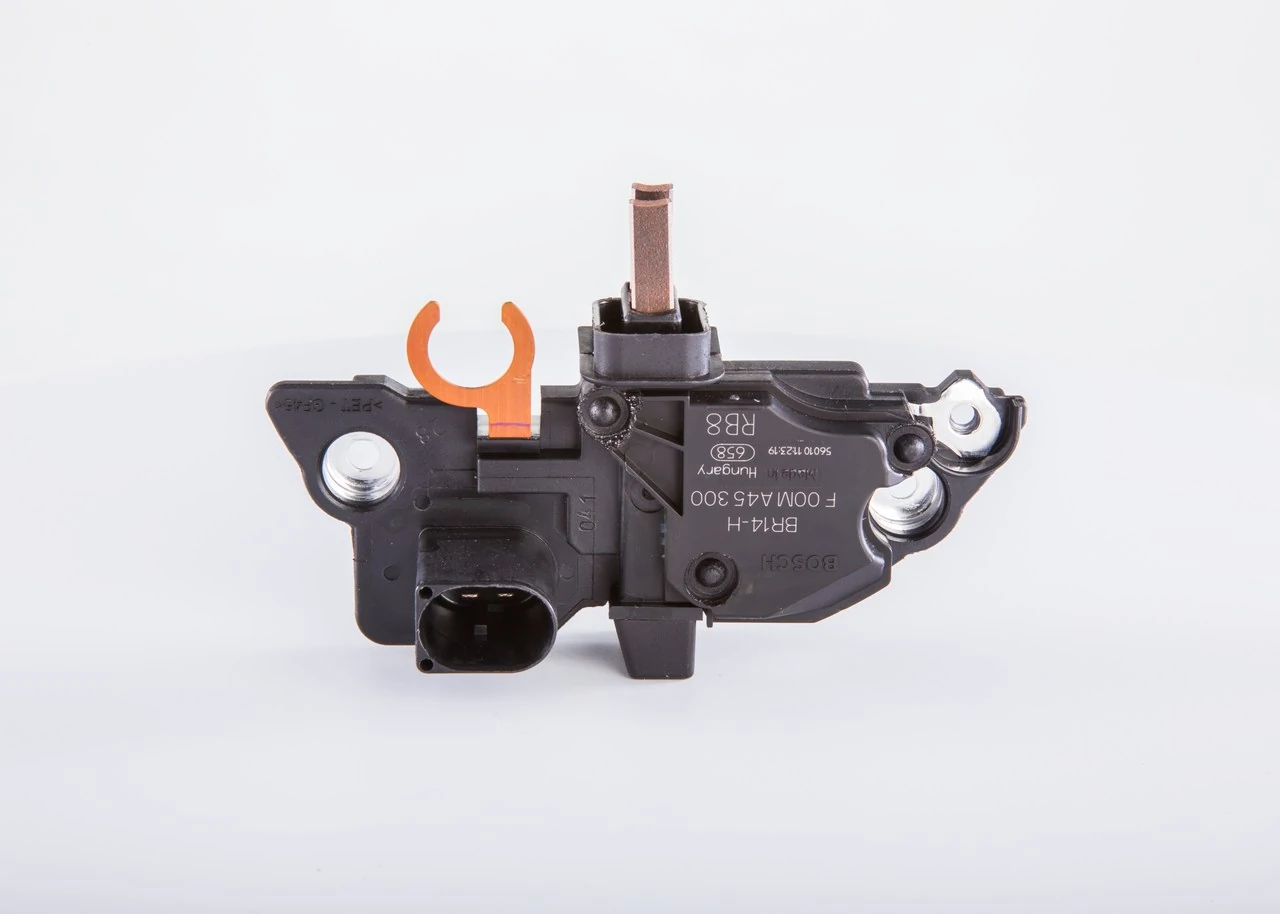 F00MA45300 Bosch Regulador alternador