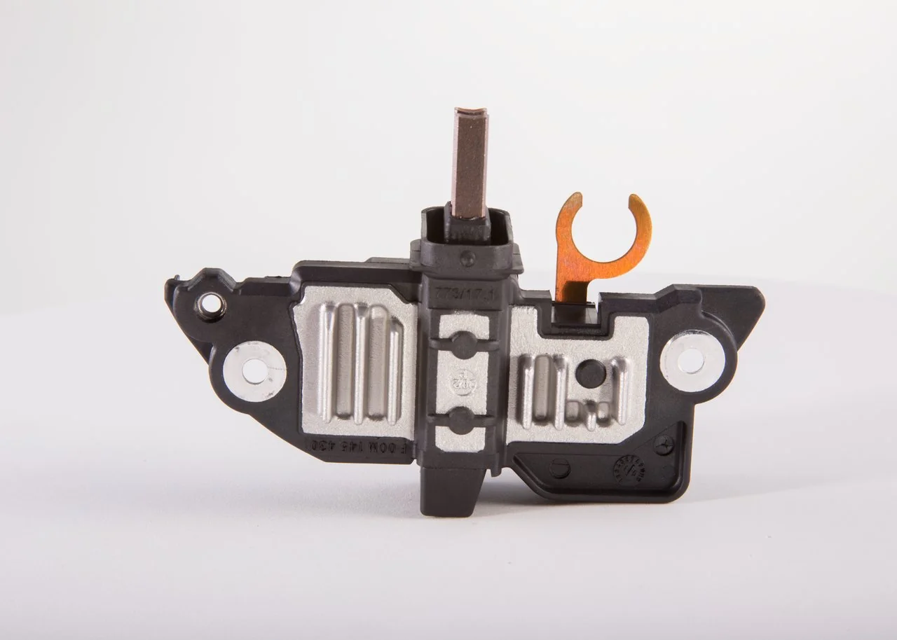 Regulador de corriente Bosch F00M144129 precio, desde 34,15 EUR