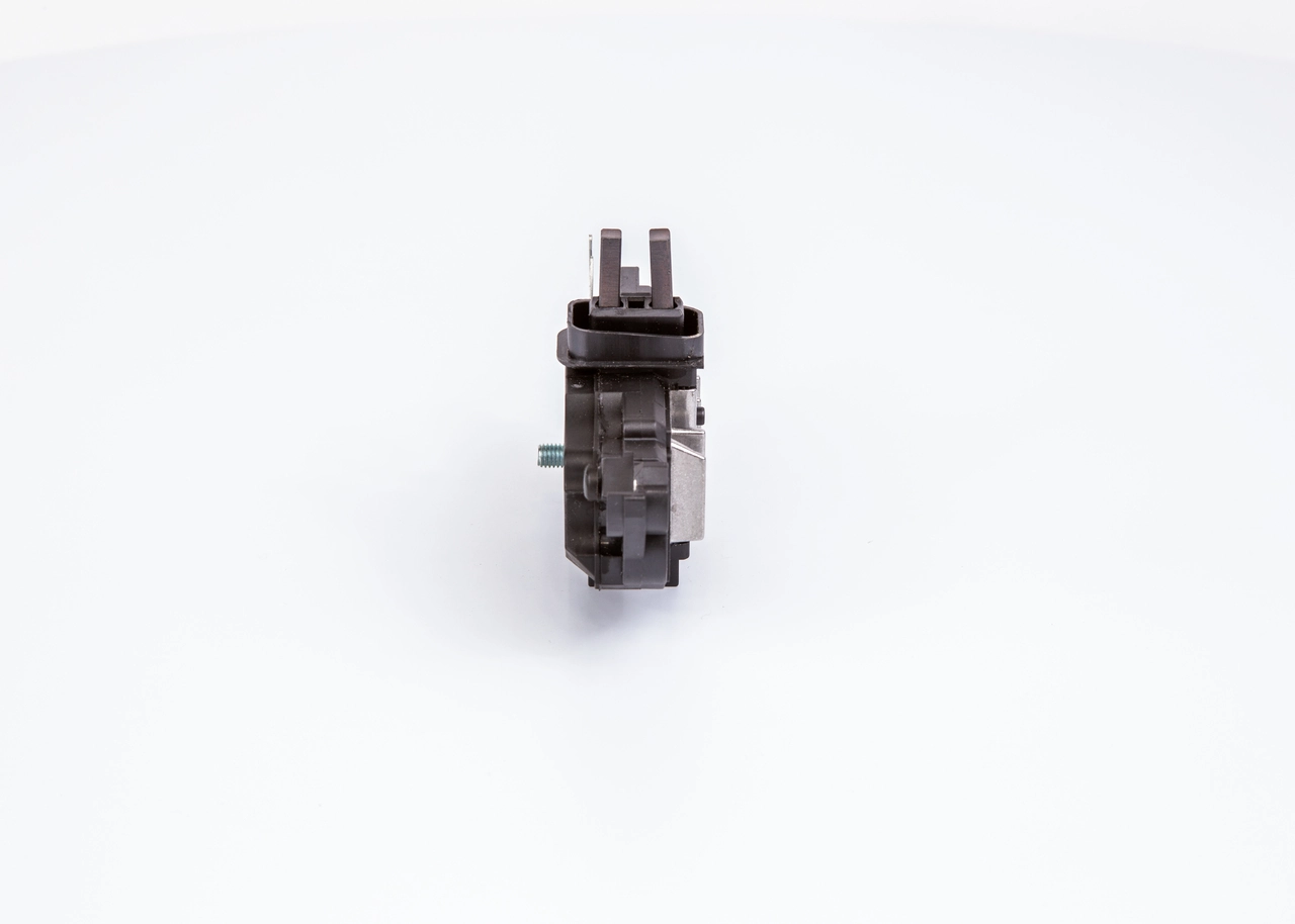 Regulador del voltaje John Deere RE541287