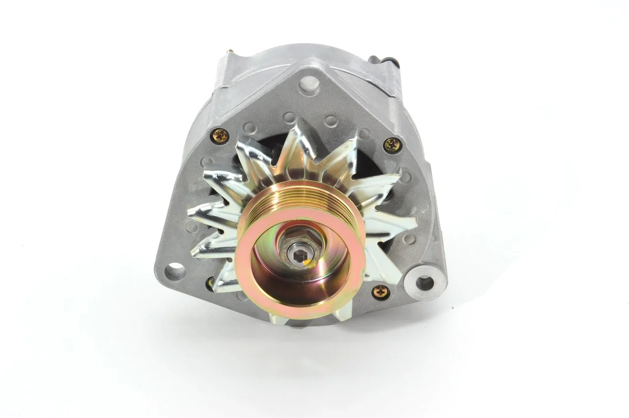 Alternador 0120469115 Bosch