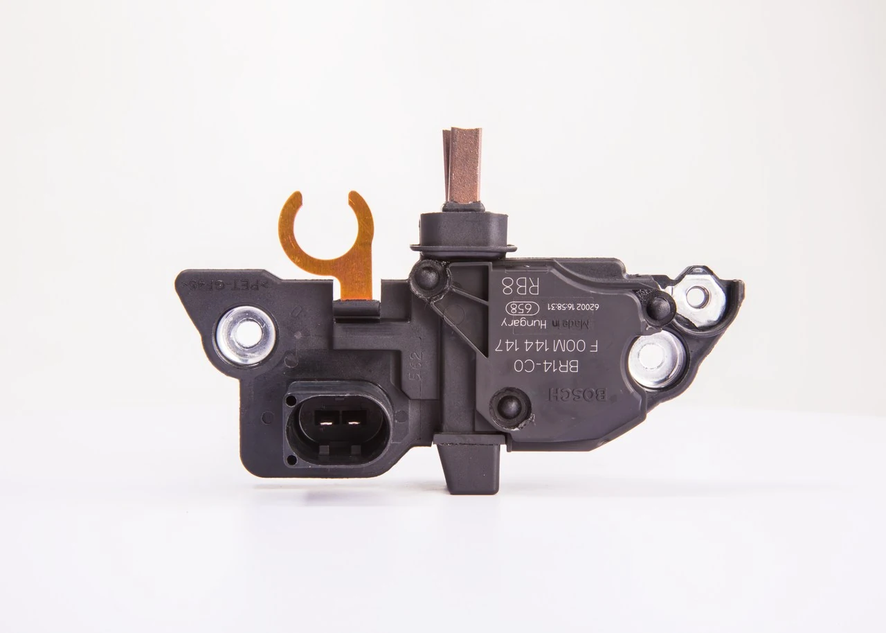Regulador de corriente Bosch F00M144147 precio, desde 40,41 EUR
