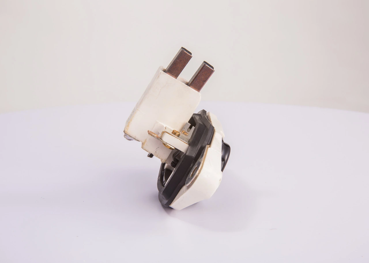 Regulador de corriente Bosch 1197311034 precio, desde 19,63 EUR