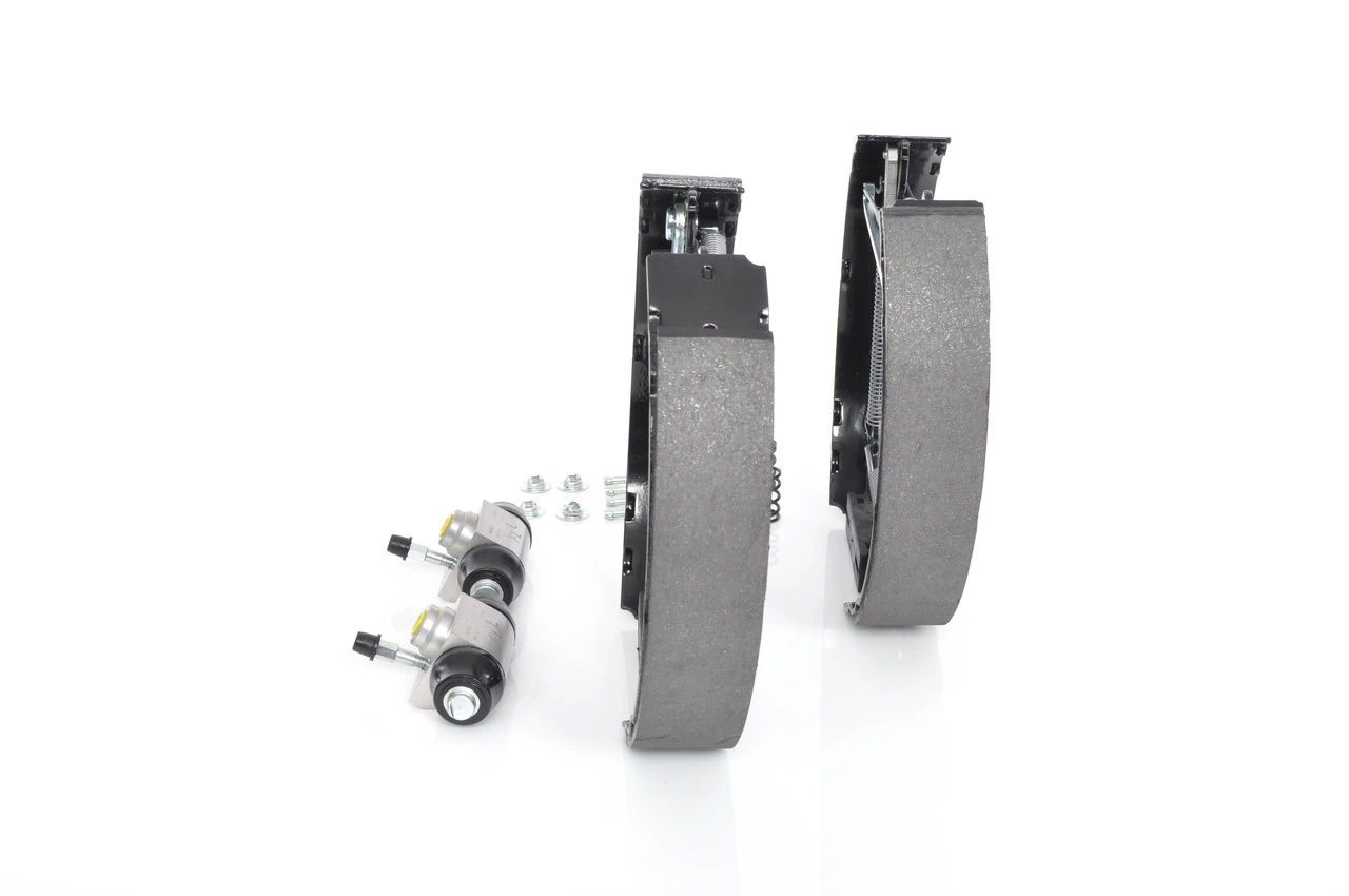 0204114634 Bosch Kit frenos, disco de tambor, con cilindros, completo 
