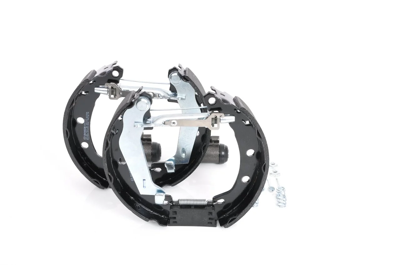 0204114153 Bosch Kit frenos, disco de tambor, con cilindros, completo 