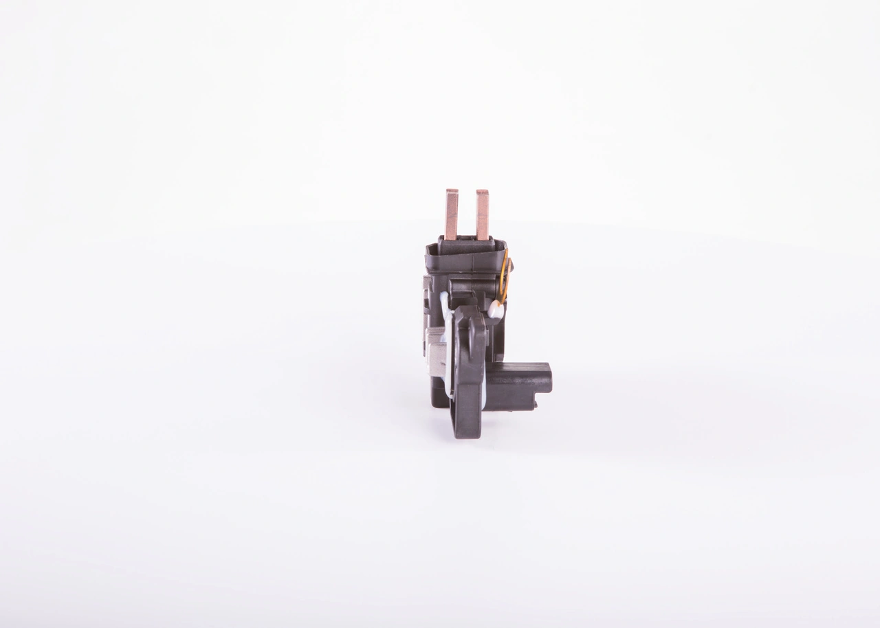 Comprar F00MA45234 Bosch Regulador del alternador